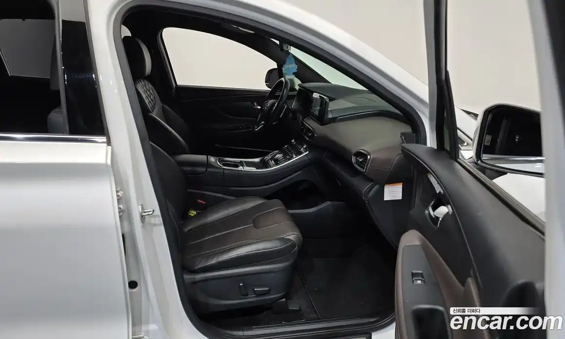 Hyundai Santa Fe 2022 1.6 Автомат в Москве № 113297, фото 11