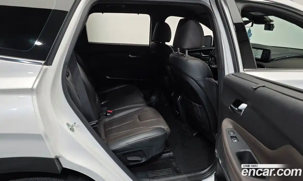 Hyundai Santa Fe 2022 1.6 Автомат в Москве № 113297, фото 12