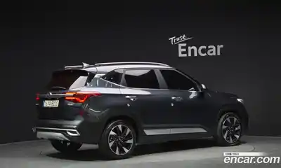 Kia Seltos 2022 1.6 Автомат в Москве № 115351, миниатюра 2