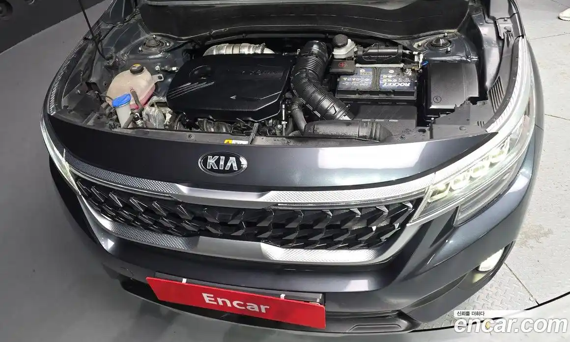 Kia Seltos 2022 1.6 Автомат в Москве № 115351, фото 6