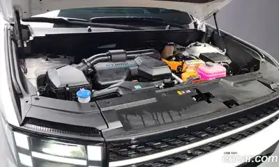 Hyundai Santa Fe 2024 1.6 Автомат в Москве № 119418, миниатюра 8