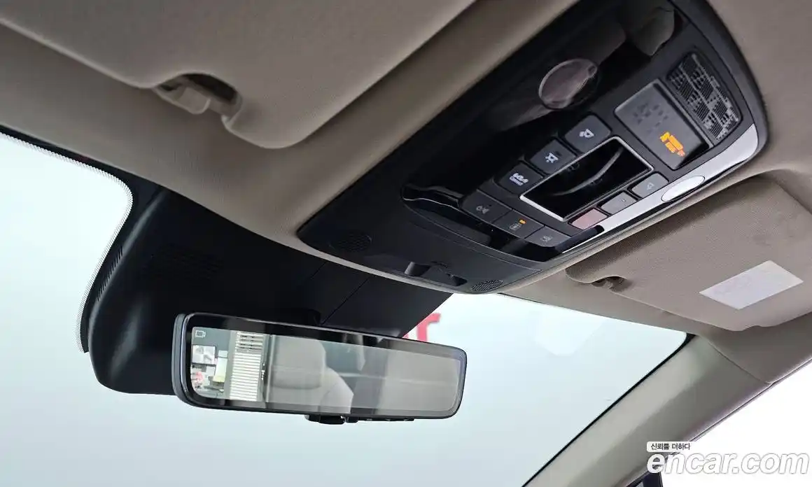 Kia Canival 2024 3.5 Автомат в Москве № 120105, фото 16