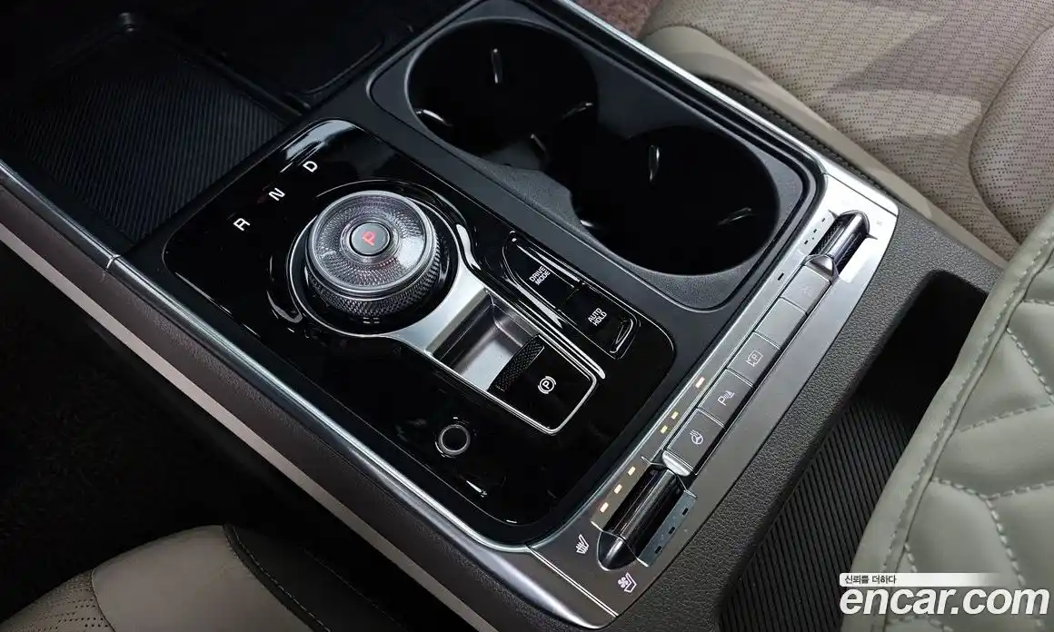 Kia Canival 2024 3.5 Автомат в Москве № 120105, фото 9