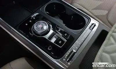 Kia Canival 2024 3.5 Автомат в Москве № 120105, миниатюра 9