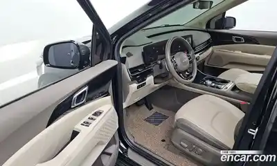 Kia Canival 2024 3.5 Автомат в Москве № 120105, миниатюра 10