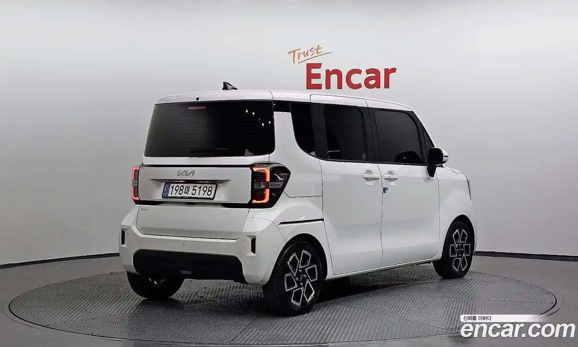 Kia Ray 2023 1.0 Автомат в Москве № 121166, фото 15