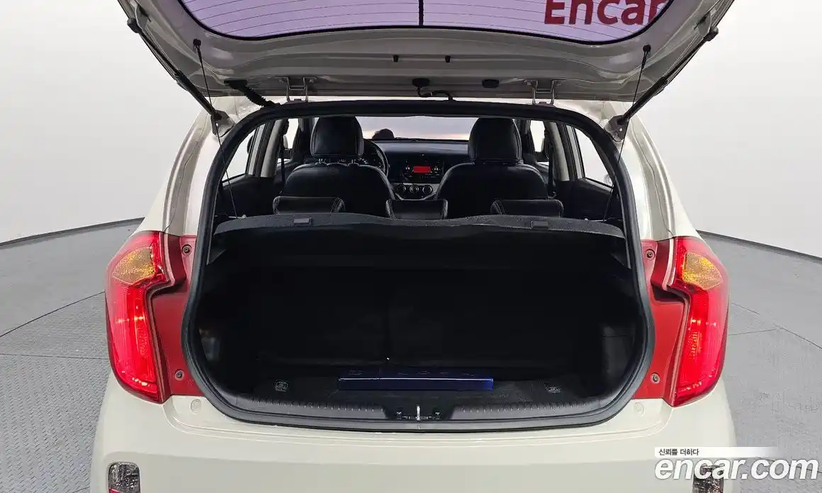 Kia Morning 2015 1.0 Автомат в Москве № 121202, фото 11