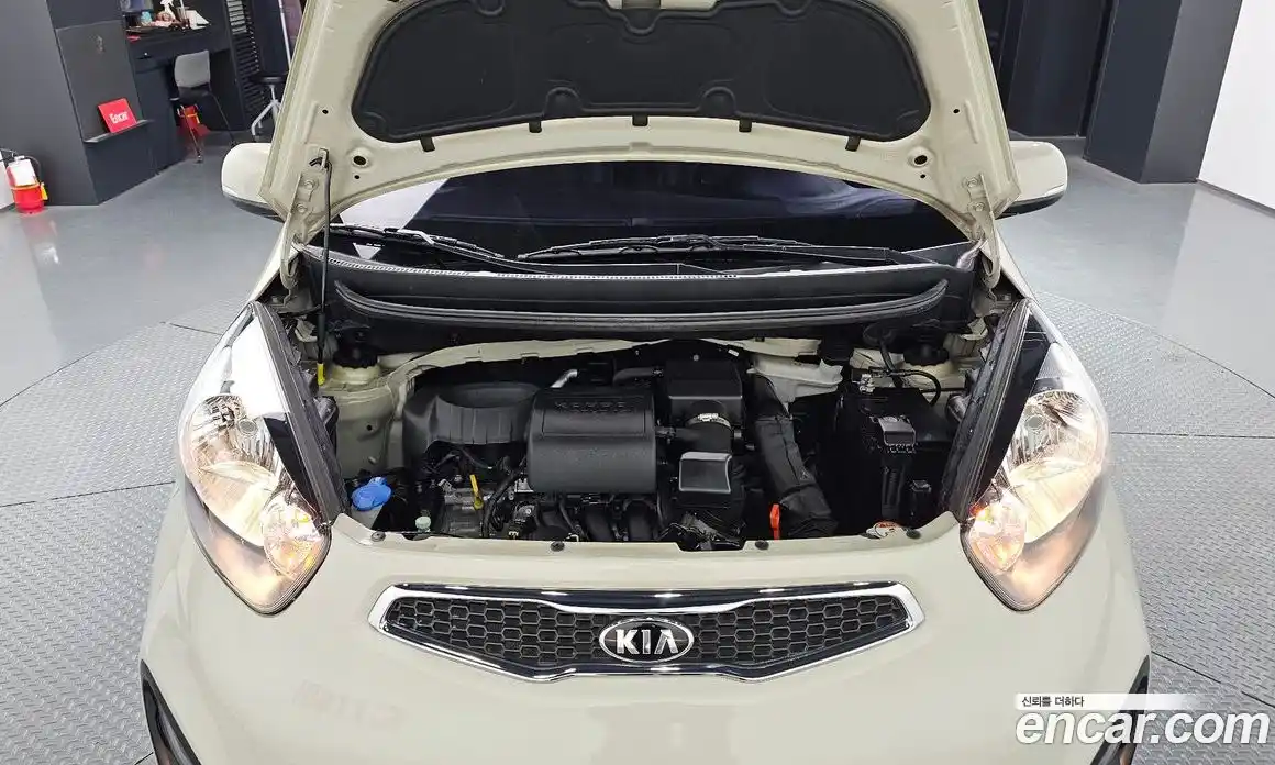 Kia Morning 2015 1.0 Автомат в Москве № 121202, фото 16