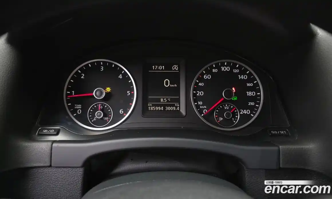 Volkswagen Tiguan 2015 2.0 Автомат в Москве № 134925, фото 7