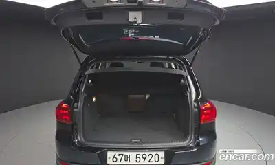 Volkswagen Tiguan 2015 2.0 Автомат в Москве № 134925, миниатюра 8