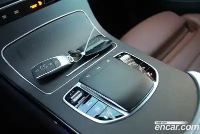 Mercedes-Benz GLC-Class 2022 2.0 Автомат в Москве № 139124, миниатюра 11
