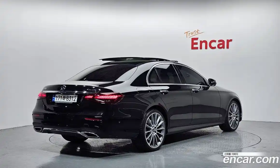 Mercedes-Benz E-Class 2022 2.0 Автомат в Москве № 139249, фото 13
