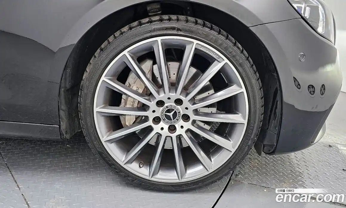 Mercedes-Benz E-Class 2022 2.0 Автомат в Москве № 139249, фото 6