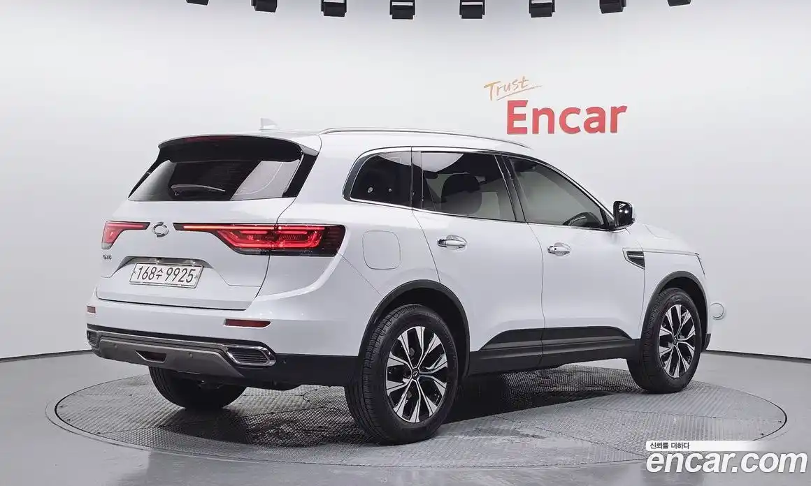 Renault QM6 2023 2.0 Автомат в Москве № 139534, фото 18