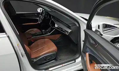 Audi A6 2021 2.0 Автомат в Москве № 141016, миниатюра 2