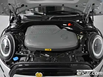 Mini Cooper 2022 13.0 Автомат в Москве № 147321, миниатюра 8