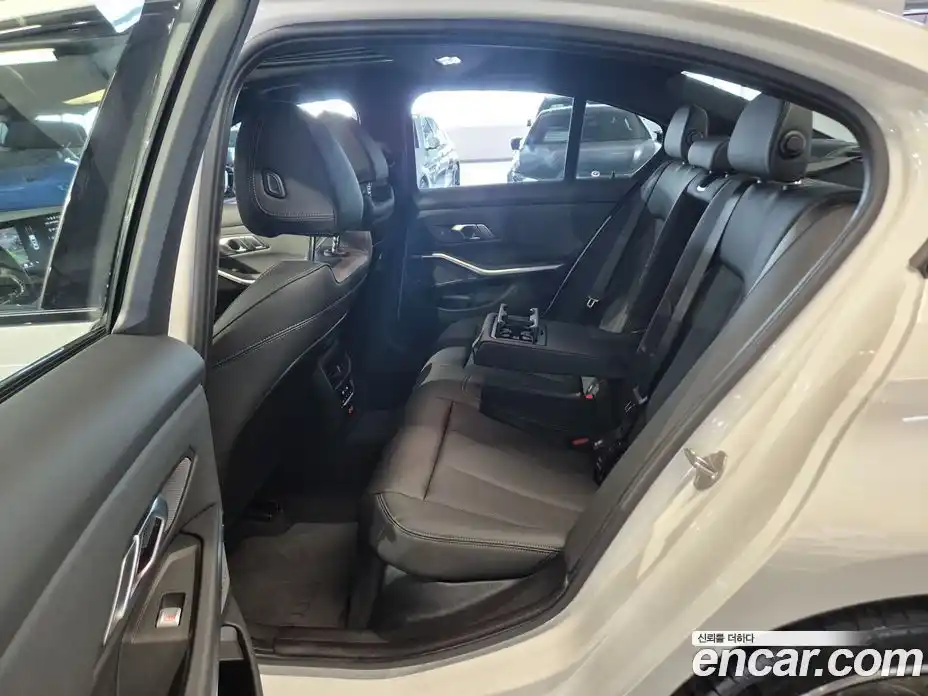 BMW 3-Series 2025 2.0 Автомат в Москве № 153297, фото 11