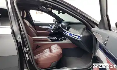 BMW 7-Series 2023 3.0 Автомат в Москве № 157366, миниатюра 11