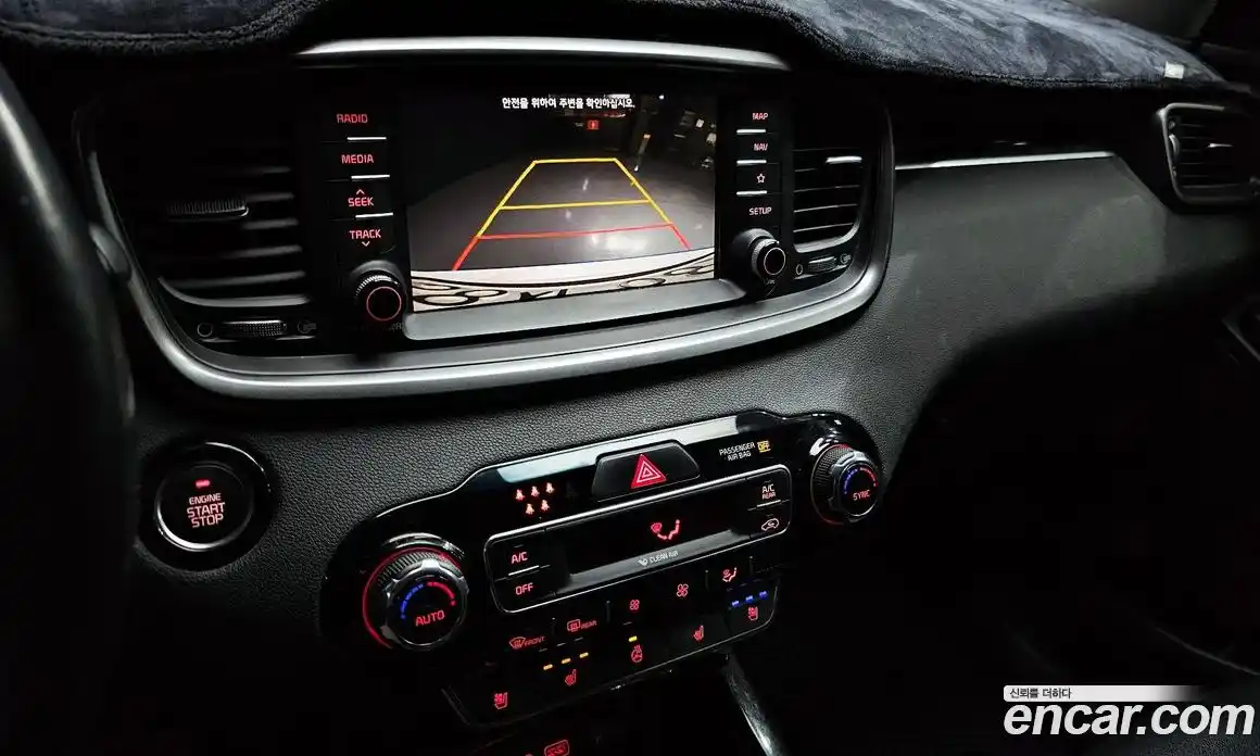 Kia Sorento 2019 2.0 Автомат в Москве № 15774, фото 18