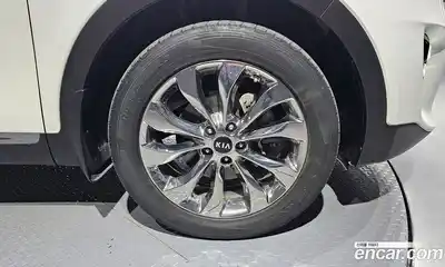 Kia Sorento 2019 2.0 Автомат в Москве № 15774, миниатюра 5