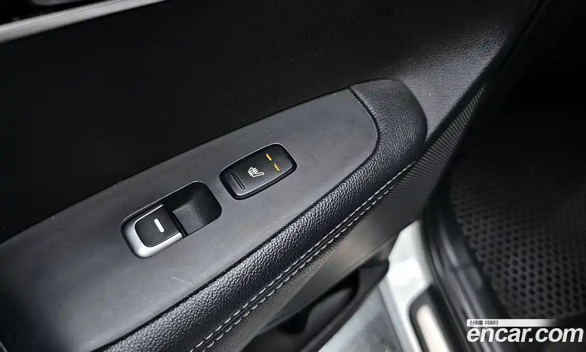 Kia Sorento 2019 2.0 Автомат в Москве № 15774, фото 8