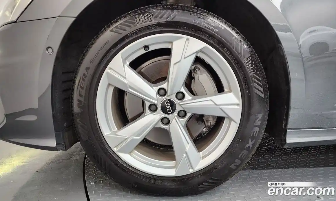 Audi A6 2021 2.0 Автомат в Москве № 163386, фото 17