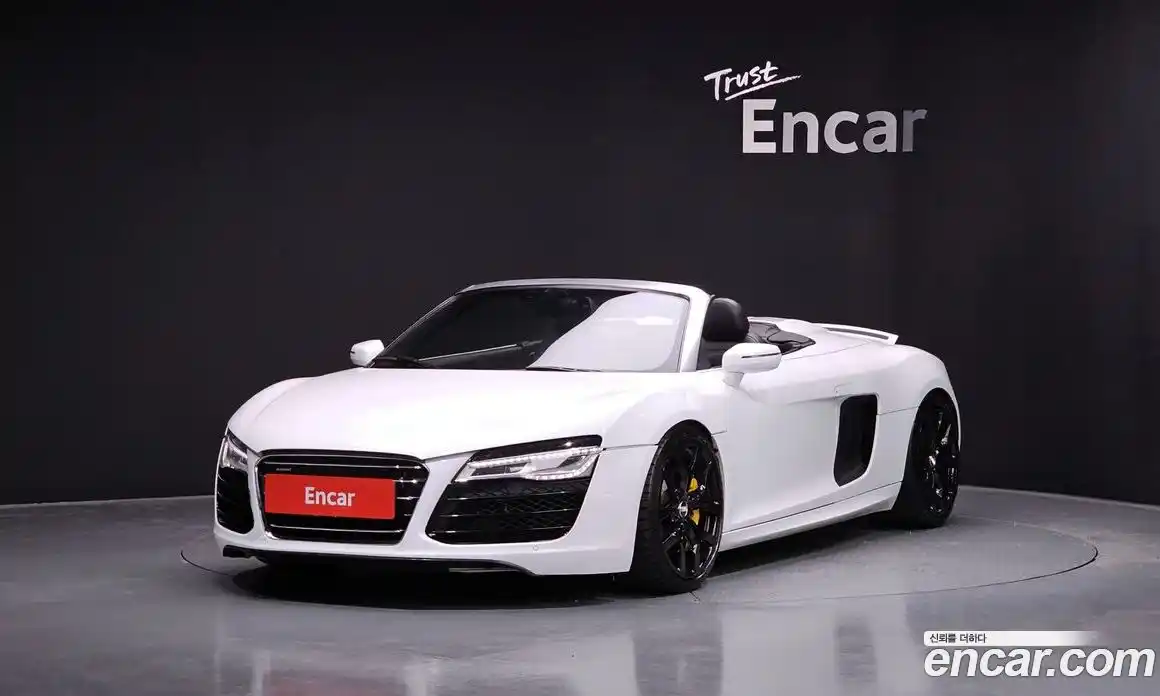 Audi R8 2013 5.2 Автомат в Москве № 163605, фото 3