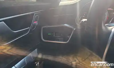 Audi A6 2023 2.0 Автомат в Москве № 163967, миниатюра 7