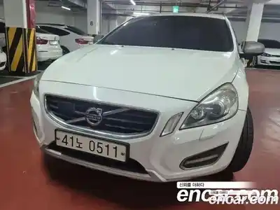 Volvo S60, 2011