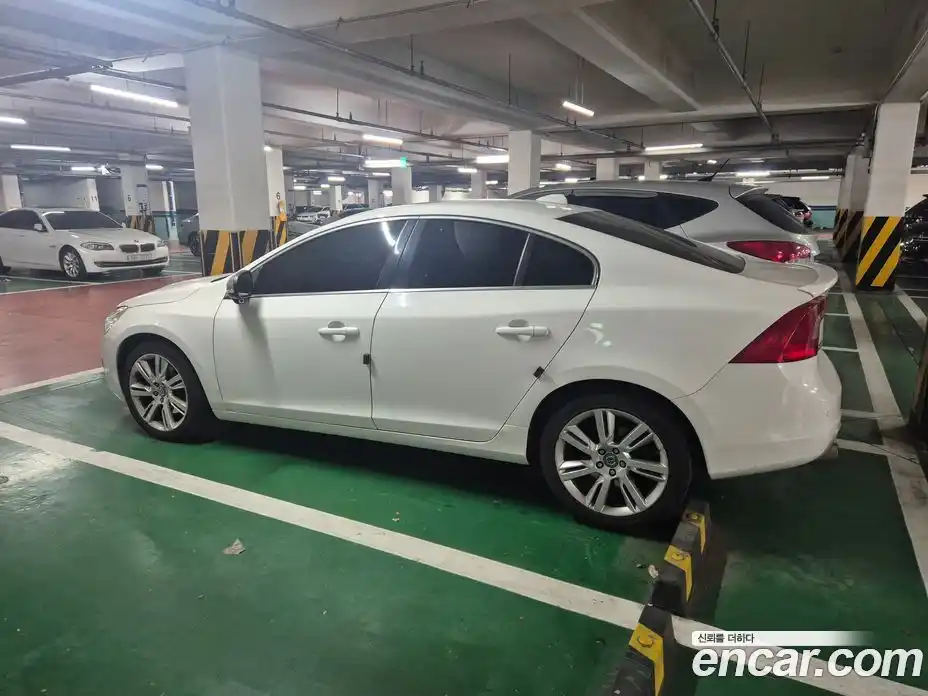 Volvo S60 2011 2.5 Автомат в Москве № 164866, фото 6