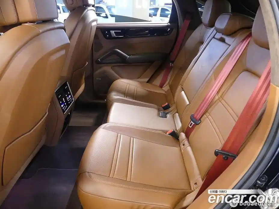 Porsche Cayenne 2021 3.0 Автомат в Москве № 165114, фото 19