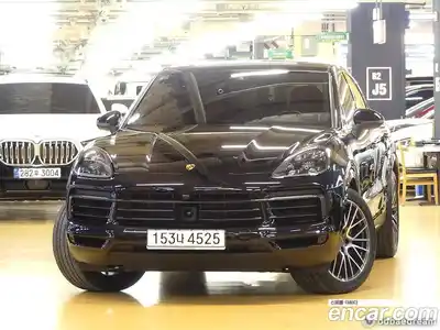 Porsche Cayenne 2021 3.0 Автомат в Москве № 165114, миниатюра 3