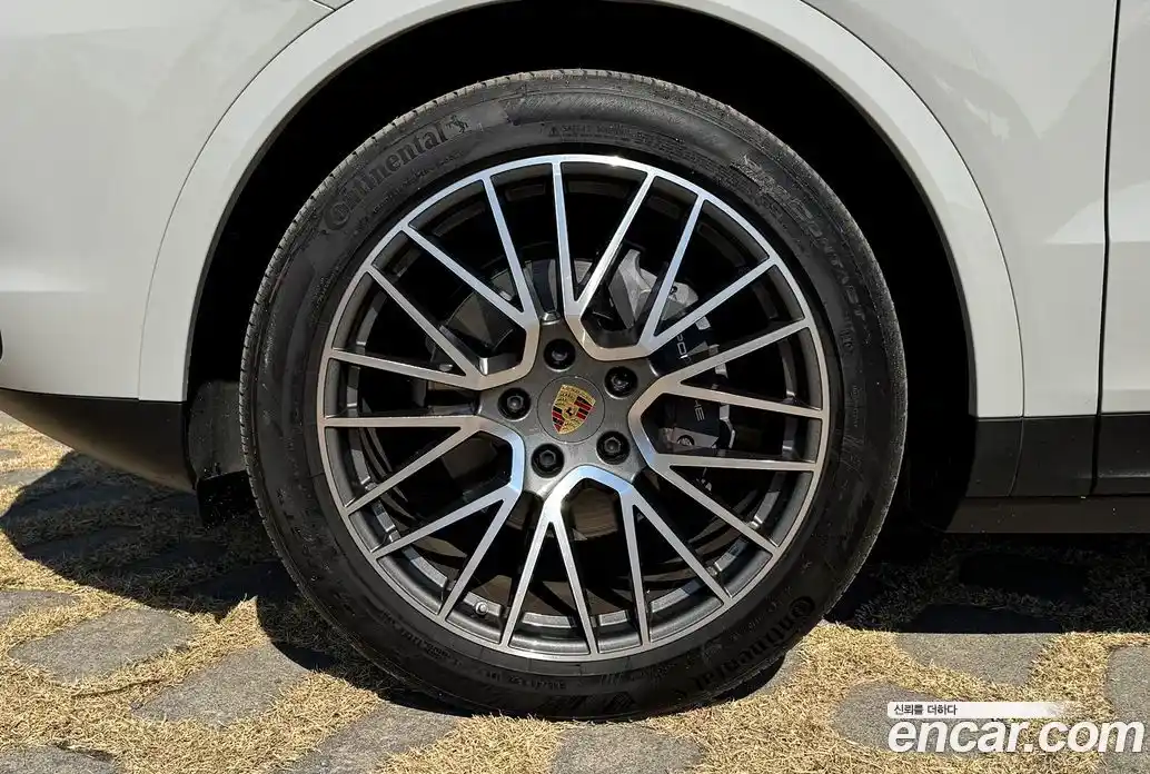 Porsche Cayenne 2022 3.0 Автомат в Москве № 165791, фото 9