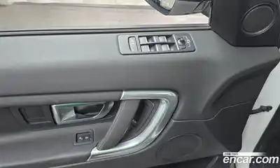 Land Rover Discovery Sport 2019 2.0 Автомат в Москве № 166224, миниатюра 2