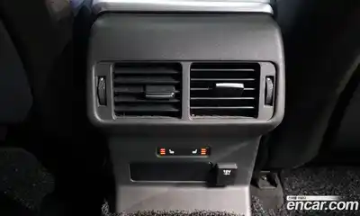 Land Rover Range-Rover Velar 2018 2.0 Автомат в Москве № 166533, миниатюра 6