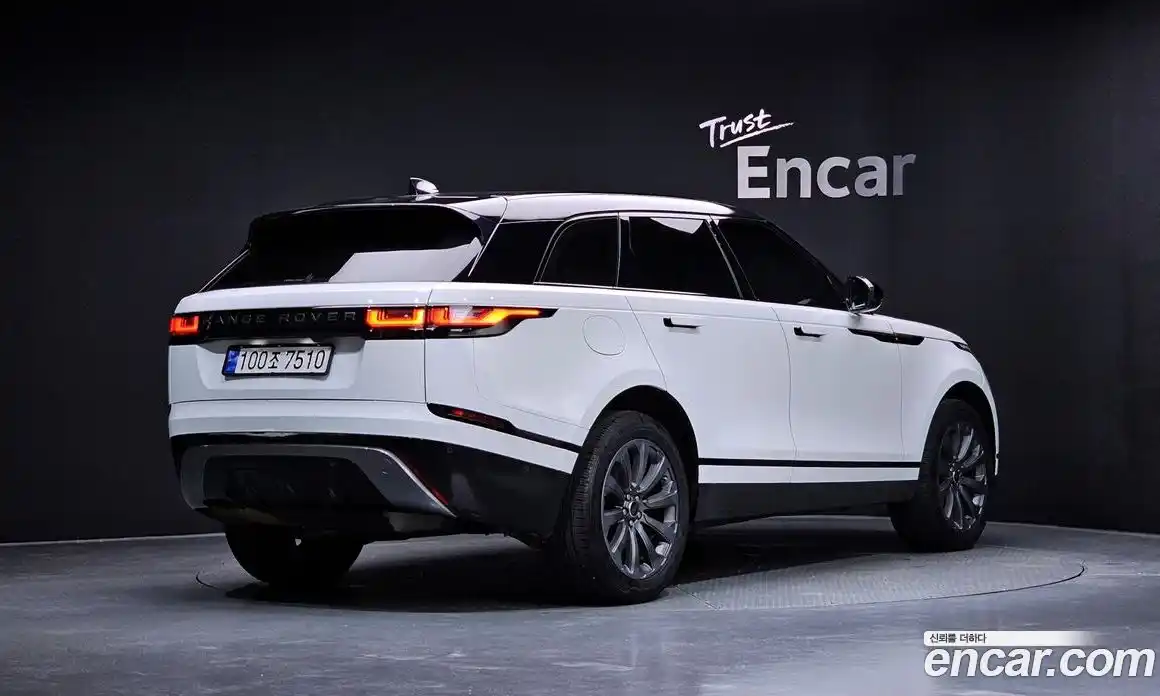 Land Rover Range-Rover Velar 2018 2.0 Автомат в Москве № 166533, фото 10