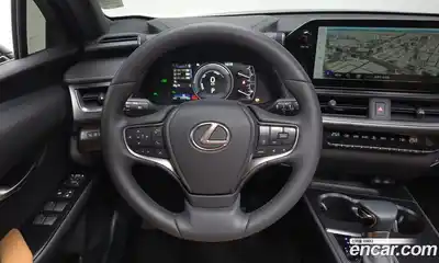 Lexus UX 2024 2.0 Автомат в Москве № 168011, миниатюра 3