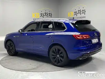 Volkswagen Touareg 2023 3.0 Автомат в Москве № 169168, миниатюра 2
