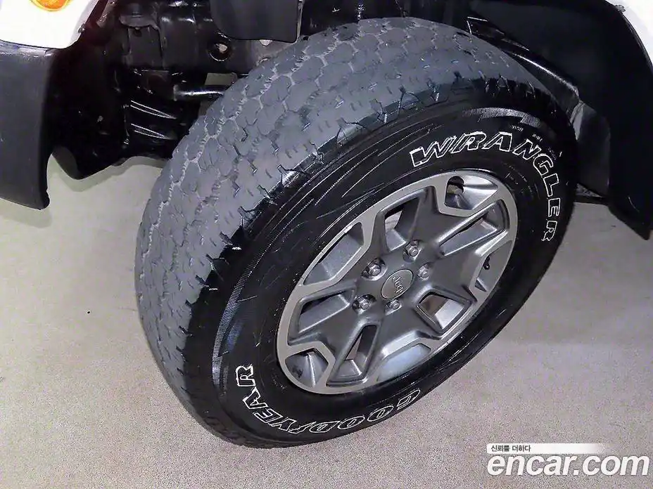 Jeep Wrangler 2014 2.8 Автомат в Москве № 170040, фото 20