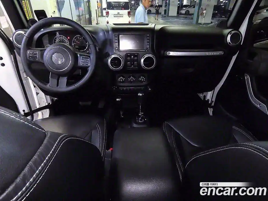 Jeep Wrangler 2014 2.8 Автомат в Москве № 170040, фото 7