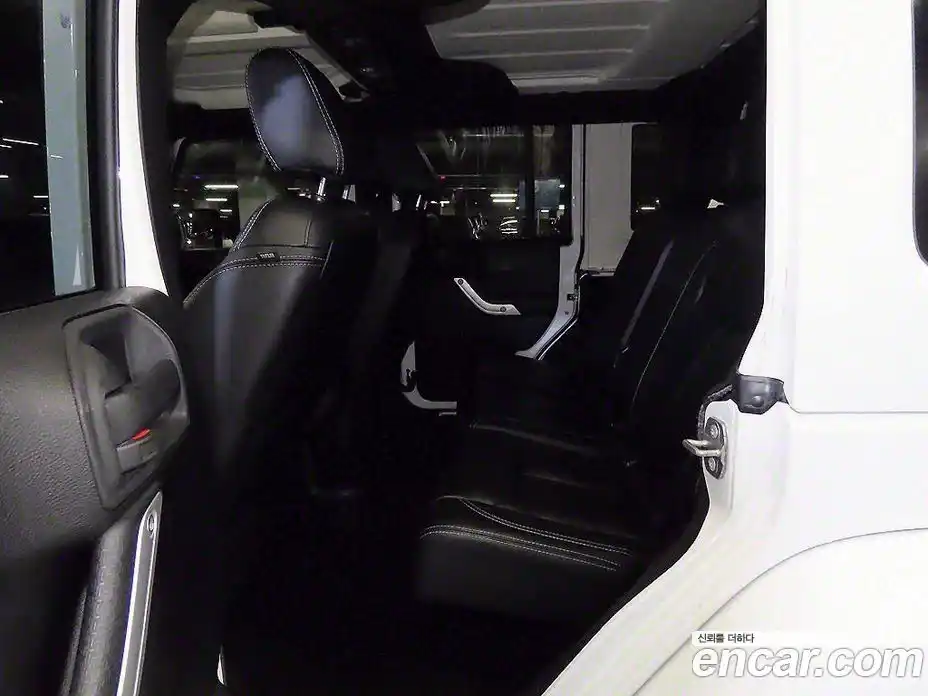 Jeep Wrangler 2014 2.8 Автомат в Москве № 170040, фото 10