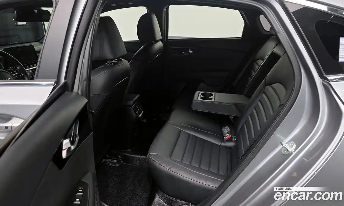 Kia K3 2022 1.6 Автомат в Москве № 17205, фото 11