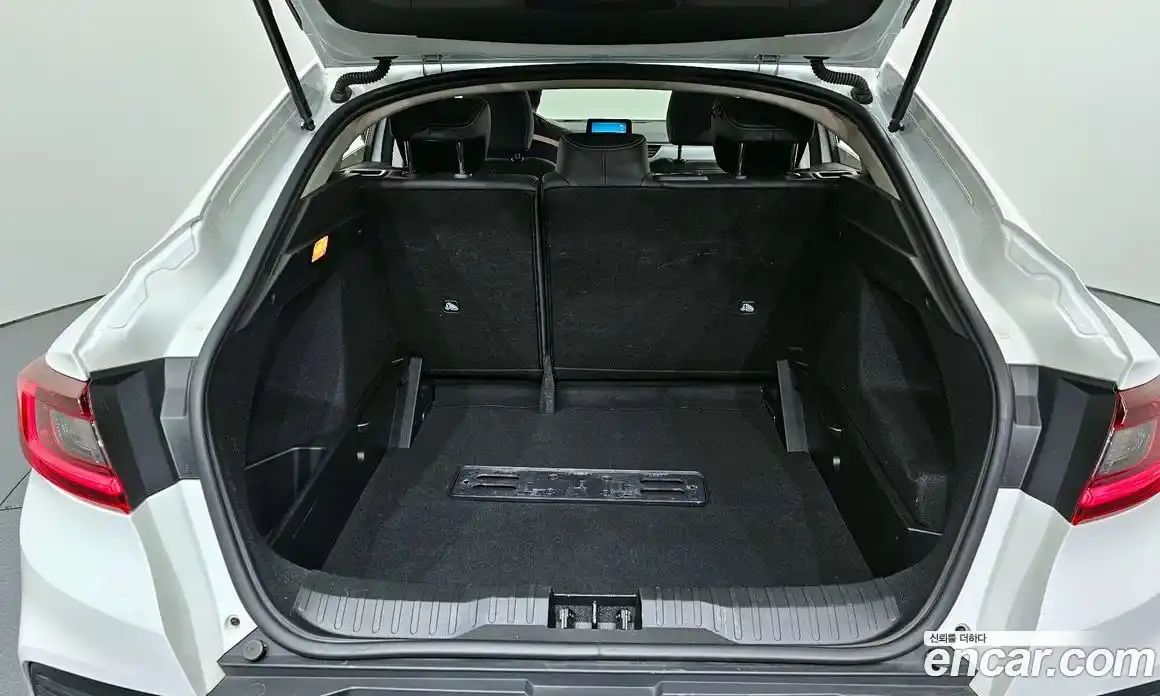 Renault XM3 2023 1.6 Автомат в Москве № 179260, фото 12