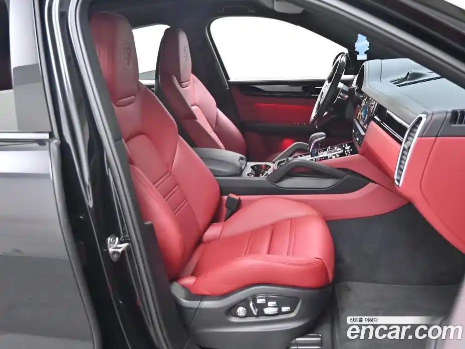 Porsche Cayenne 2021 3.0 Автомат в Москве № 184971, фото 10