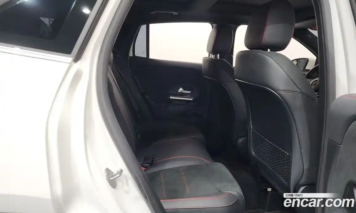 Mercedes-Benz GLA-Class 2020 2.0 Автомат в Москве № 194478, фото 12