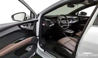 Audi Q4 e-tron 2023 0.2 Автомат в Москве № 196038, миниатюра 12