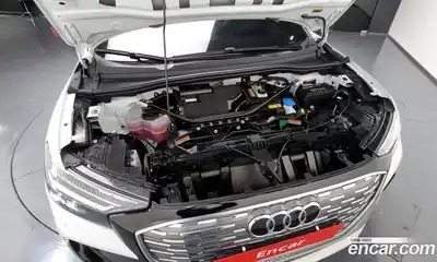 Audi Q4 e-tron 2023 0.2 Автомат в Москве № 196038, миниатюра 9