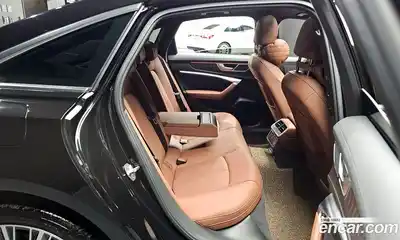 Audi A6 2023 2.0 Автомат в Москве № 196298, миниатюра 11