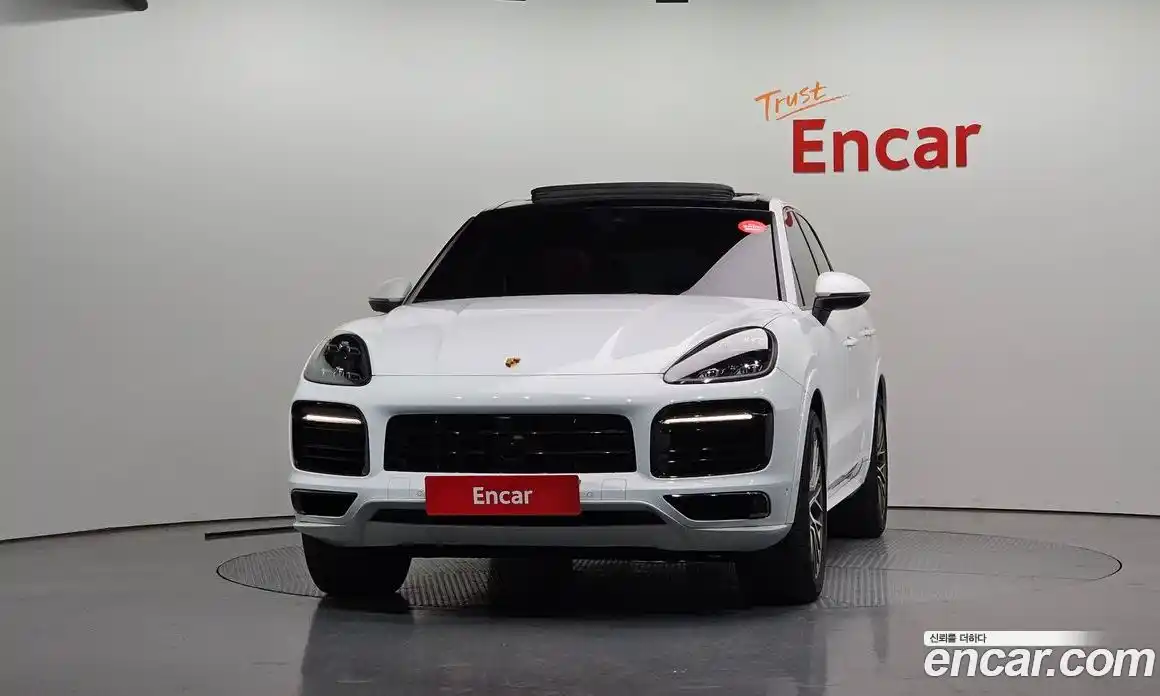 Porsche Cayenne 2023 3.0 Автомат в Москве № 197405, фото 3