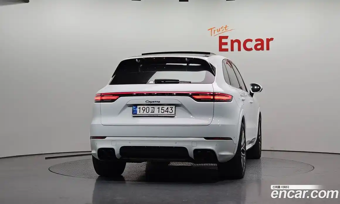 Porsche Cayenne 2023 3.0 Автомат в Москве № 197405, фото 4